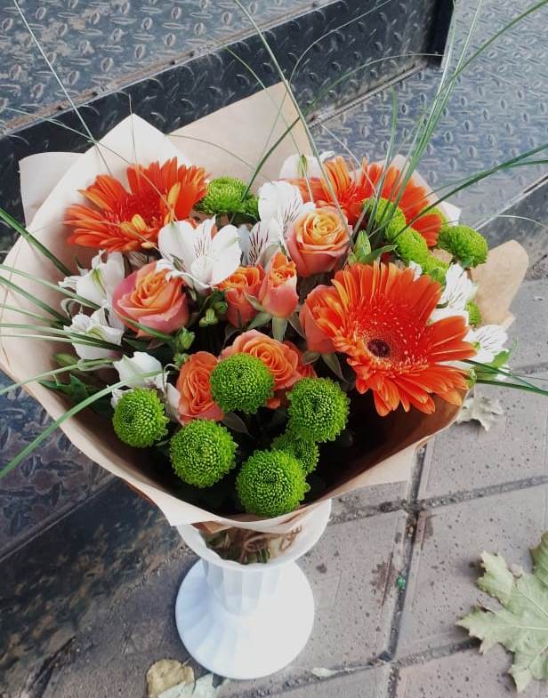 Букет цветов из: Герберы, Хризантемы, Альстромерии и Розы в Талакан