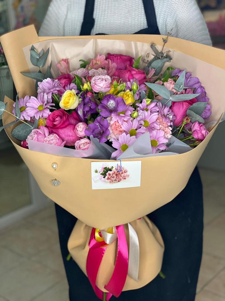 Букет цветов из: Хризантемы, Гвоздики и Альстромерии в Талакан