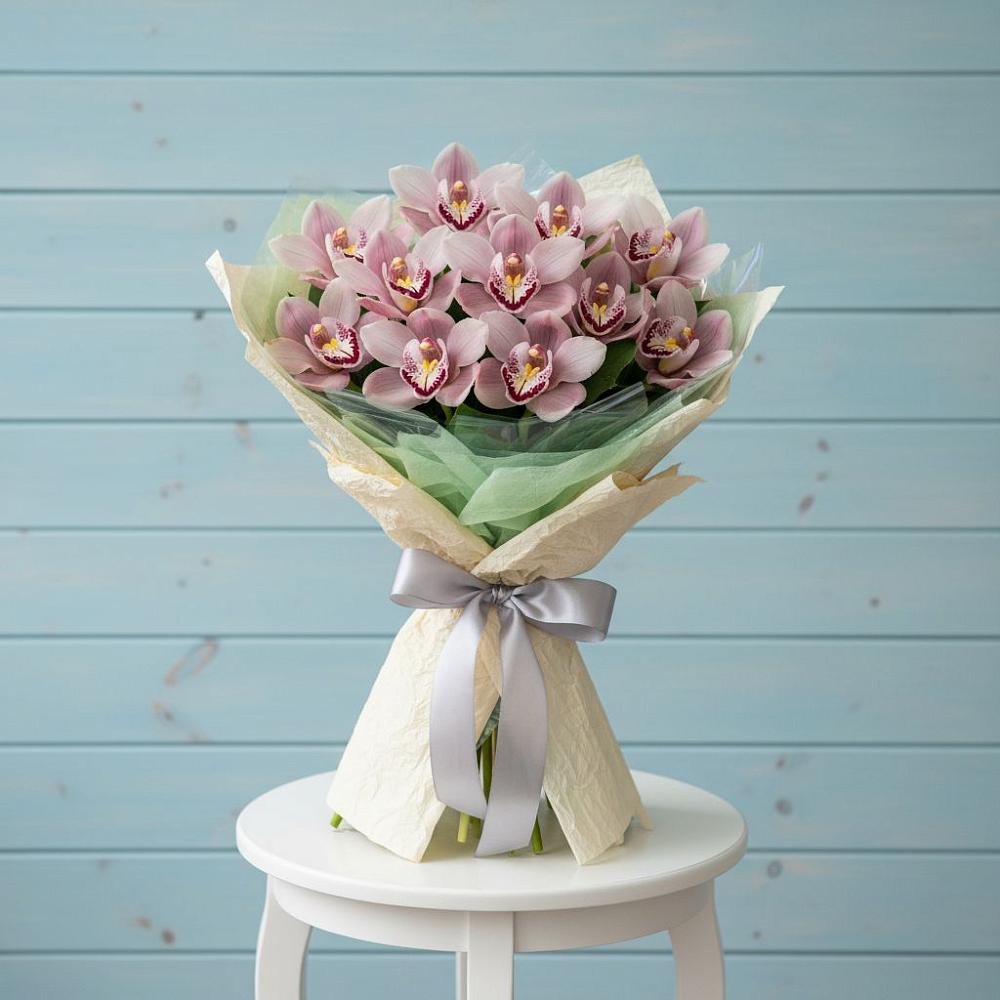 Букет цветов из: Орхидеи и Розы в Талакан