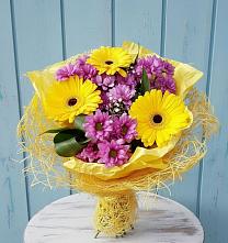 Букет цветов из:  Хризантемы и Герберы в Талакан