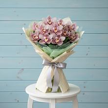 Букет цветов из:  Орхидеи и Розы в Талакан