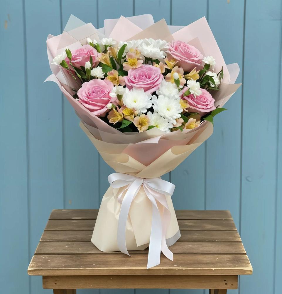 Букет цветов из: Гвоздики, Орхидеи и Розы в Талакан