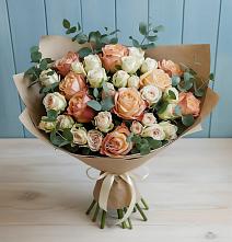 Букет цветов из:  Альстромерии и Розы в Талакан
